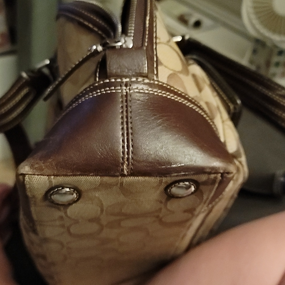 Coach Purse - Picture 4 of 4